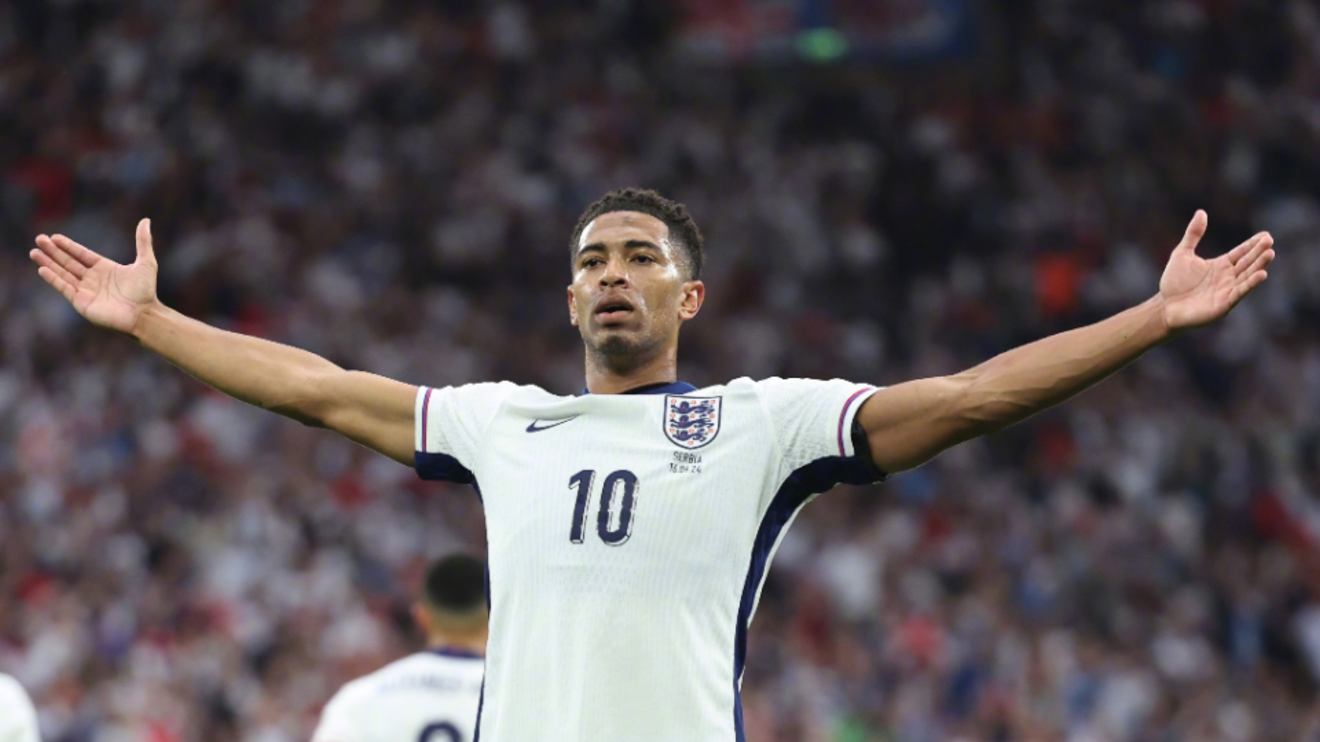 朱利亚诺：喜欢助攻因为会有两个人开心；格子和科克是标杆（朱利亚诺：我更爱助攻，因为能让两个人一起开心；格列兹曼和科克是我的标杆）