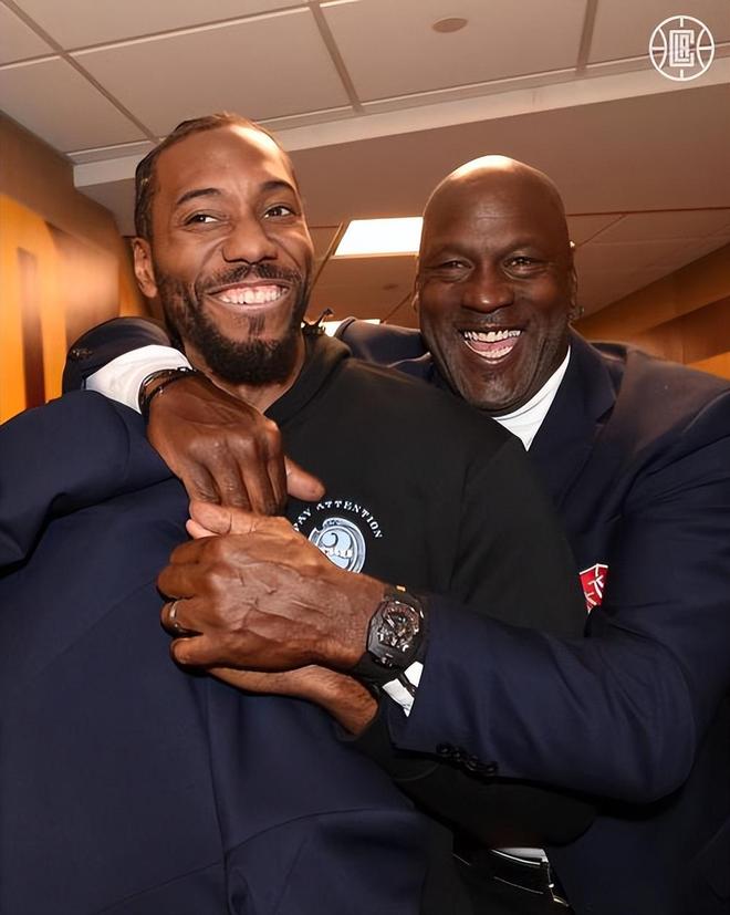 重返国家队？巴媒：库蒂尼奥已经入选巴西国家队11月初选名单（巴媒：库蒂尼奥入围巴西队11月初选，或将重返国家队）