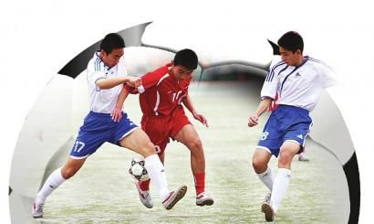 约基奇的表现让人惊叹不已（约基奇展现统治力，表现令人赞叹）