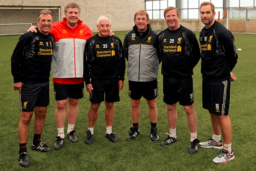 独领风骚，目前欧冠前8球队英超占4席，其余四大联赛各出1队（欧冠八强英超占半壁江山，其余四大联赛各一队入围）