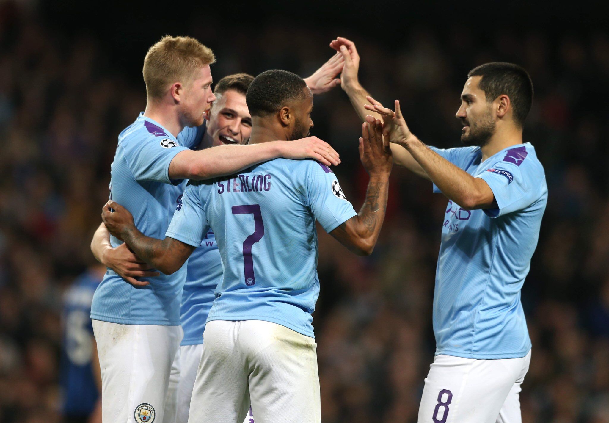 许利民：希望本赛季实现五上五下 这样能更好发挥球员主观能动性（许利民盼本季实行“五上五下”，更好激发球员主观能动性）