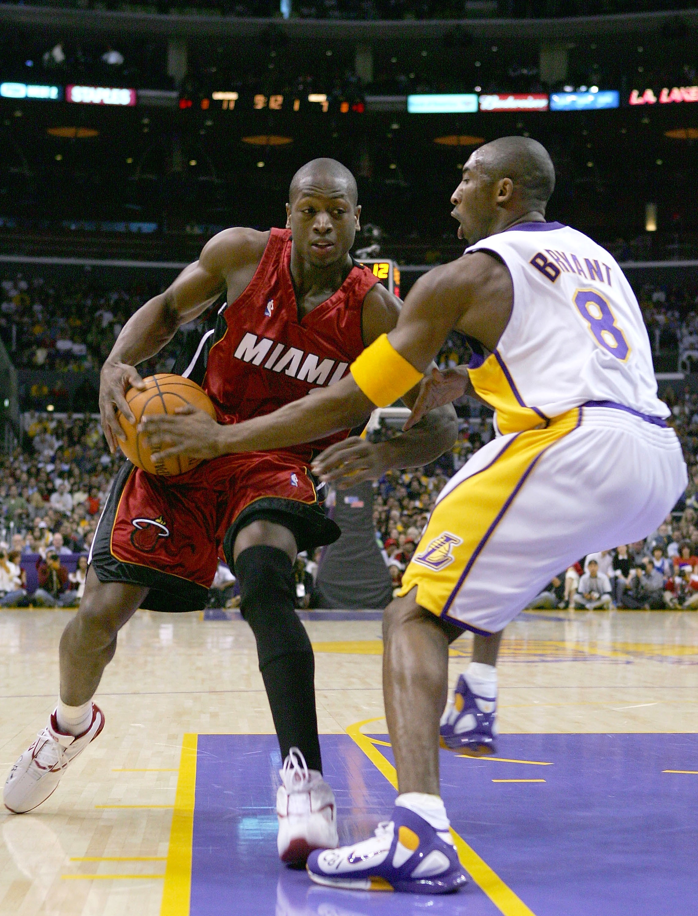 热火vs魔术首发：班凯罗领衔大战希罗&阿德巴约（热火vs魔术首发：班凯罗挂帅对决希罗与阿德巴约）