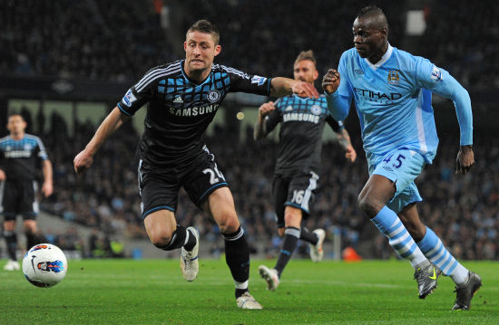 媒体人：山西男篮下午登上了前往杭州飞机，准备12日揭幕战（媒体人：山西男篮今日下午飞赴杭州，备战12日揭幕战）