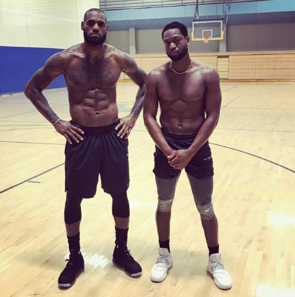 投篮出手更快的 5 个秘诀（5招让你投篮出手更快）