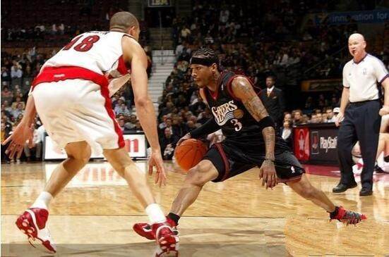 巴萨和毕包晚入场，世体：若再犯西足协将罚款两队并禁赛主帅（巴萨与毕包入场迟到，世体：再犯西足协将罚款并停赛主帅）