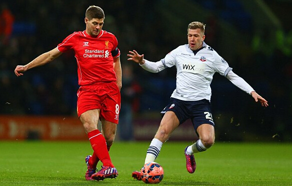 忍不了！球迷刷屏利物浦官方社媒评论区，要求斯洛特下课（忍无可忍！利物浦官媒评论区被球迷刷爆，齐呼斯洛特下课）