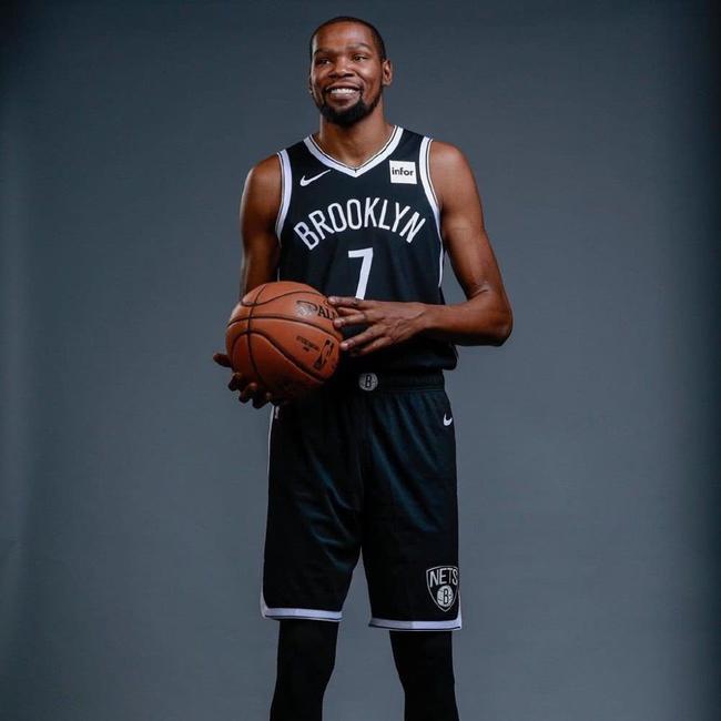 法媒：巴萨、拜仁、米兰和尤文关注南特17岁中卫塔蒂（法媒：巴萨、拜仁、米兰、尤文有意南特17岁中卫塔蒂）