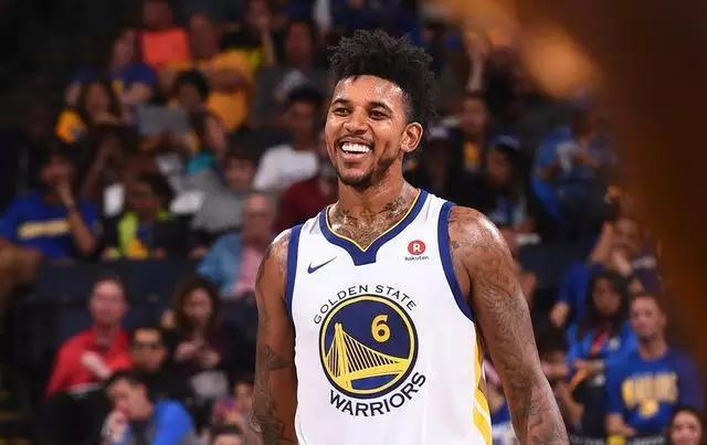 王洪亮：世少赛没有遗憾；女足趋势是控球打转换和对抗男子化（王洪亮：世少赛无憾；女足正朝控球、快速转换与对抗更趋男子化发展）