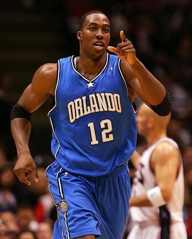 布耶半场高效表现，为球队注入活力（布耶半场高效发挥，点燃球队活力）