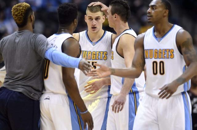 三个火枪手！三球&米勒&克尼佩尔合中13记三分合砍62分（三箭齐发！三球、米勒、克尼佩尔合飙13记三分携手砍下62分）