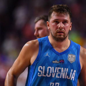 开赛：23队参与，16队进入正赛的2025卡塔尔阿拉伯杯（2025卡塔尔阿拉伯杯打响：23队参赛，16队晋级正赛）