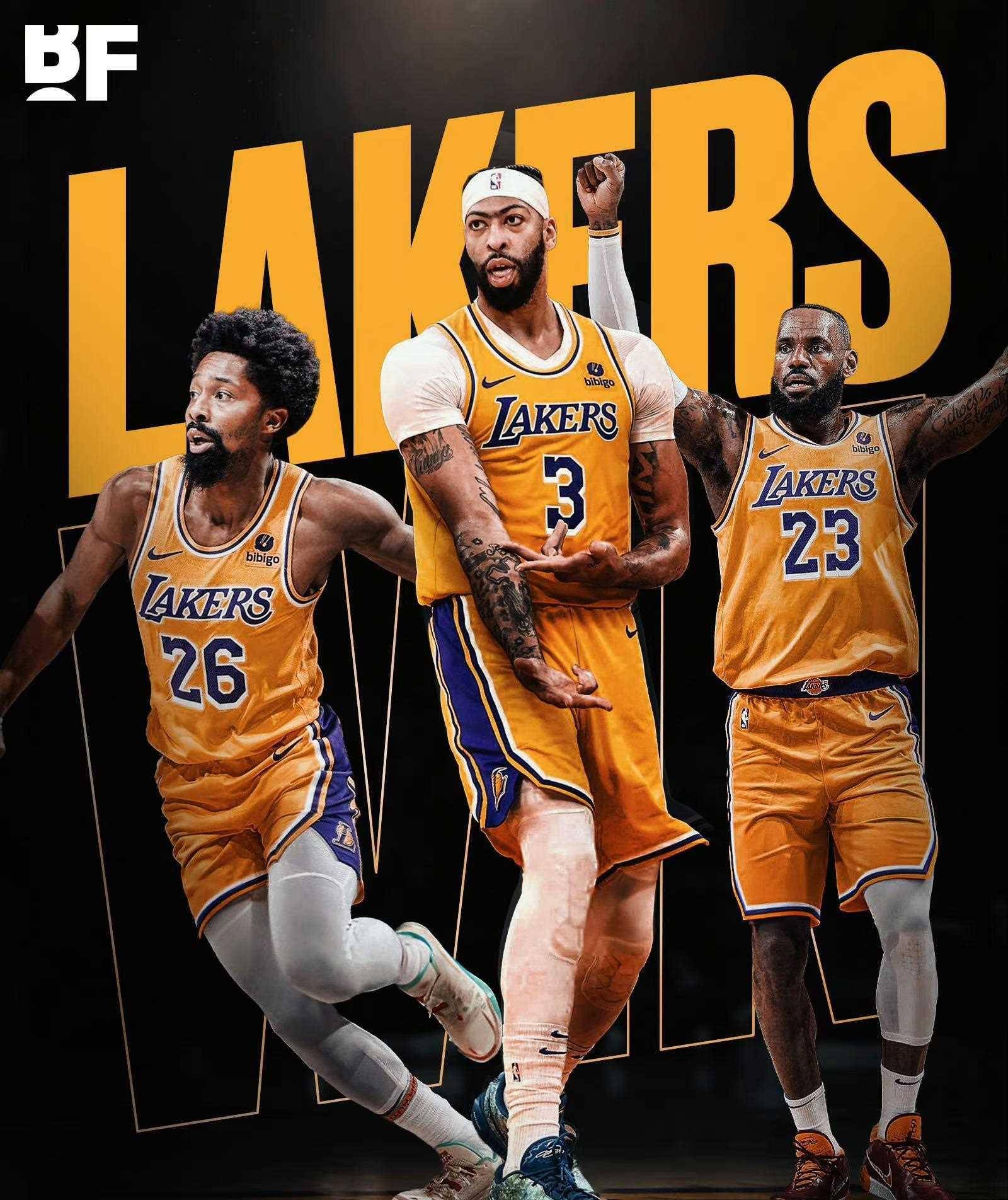 记者：奥斯卡身边人认为他没法继续踢球了，他在体能测试时突感不适（记者：奥斯卡体能测试中突感不适，身边人士称其已难继续踢球）